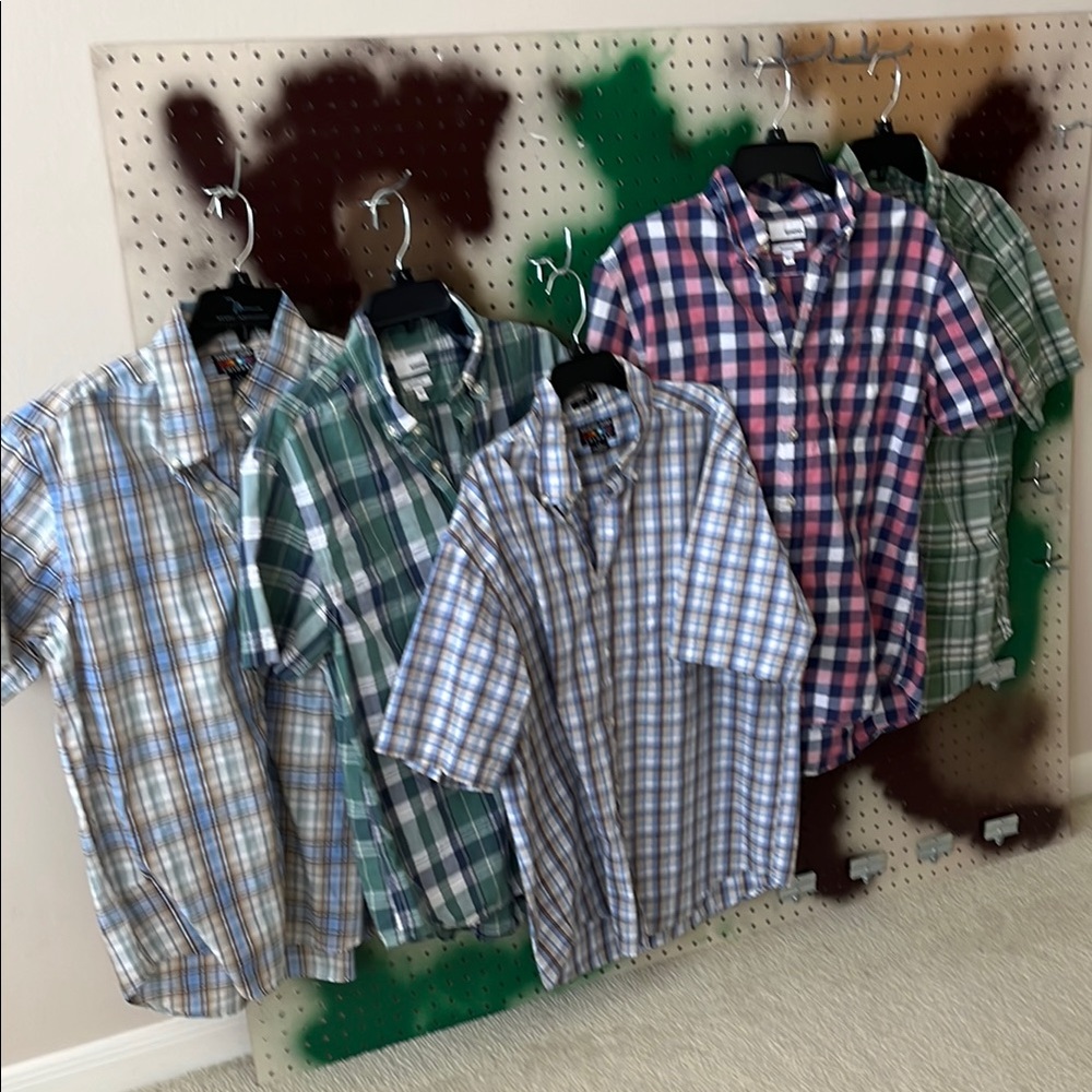 5 Plaid Short Sleeve Button-Up Shirts